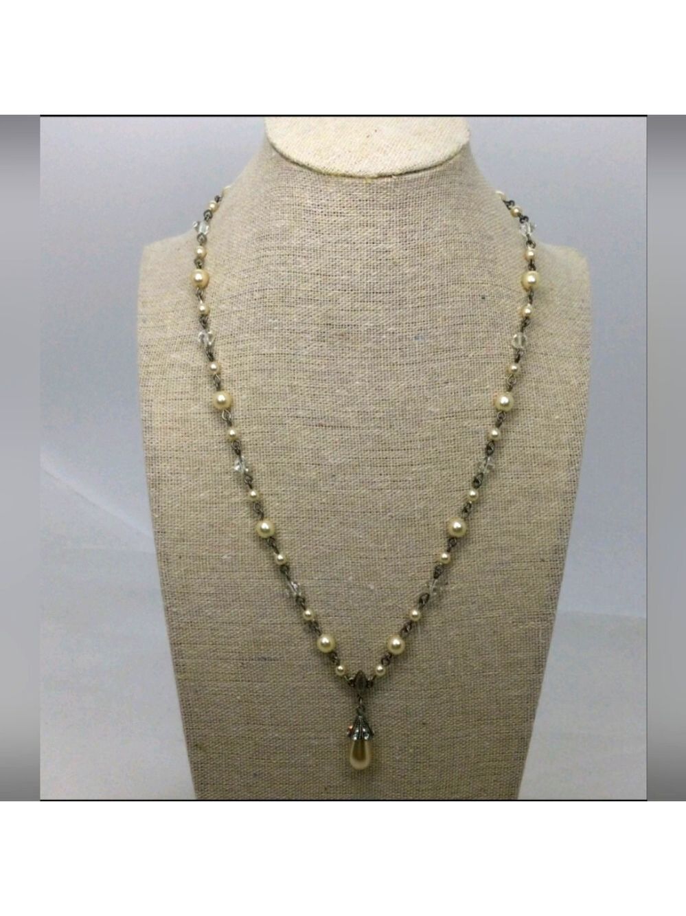 Sweet Romance Faux Pearl & Crystal Beads Necklace 18"